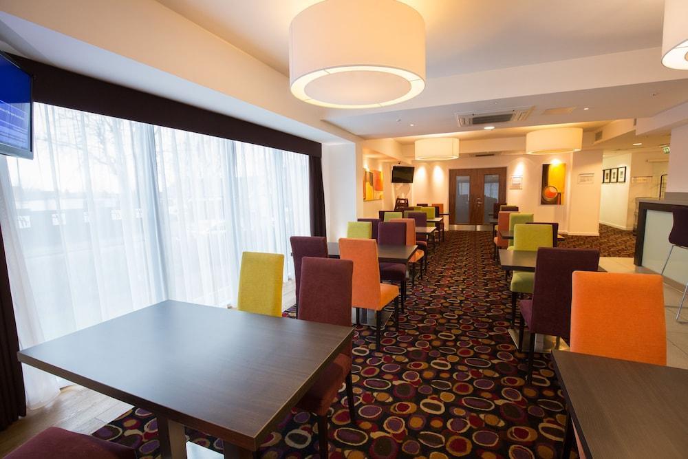 Holiday Inn Express Birmingham South A45, An Ihg Hotel Экстерьер фото