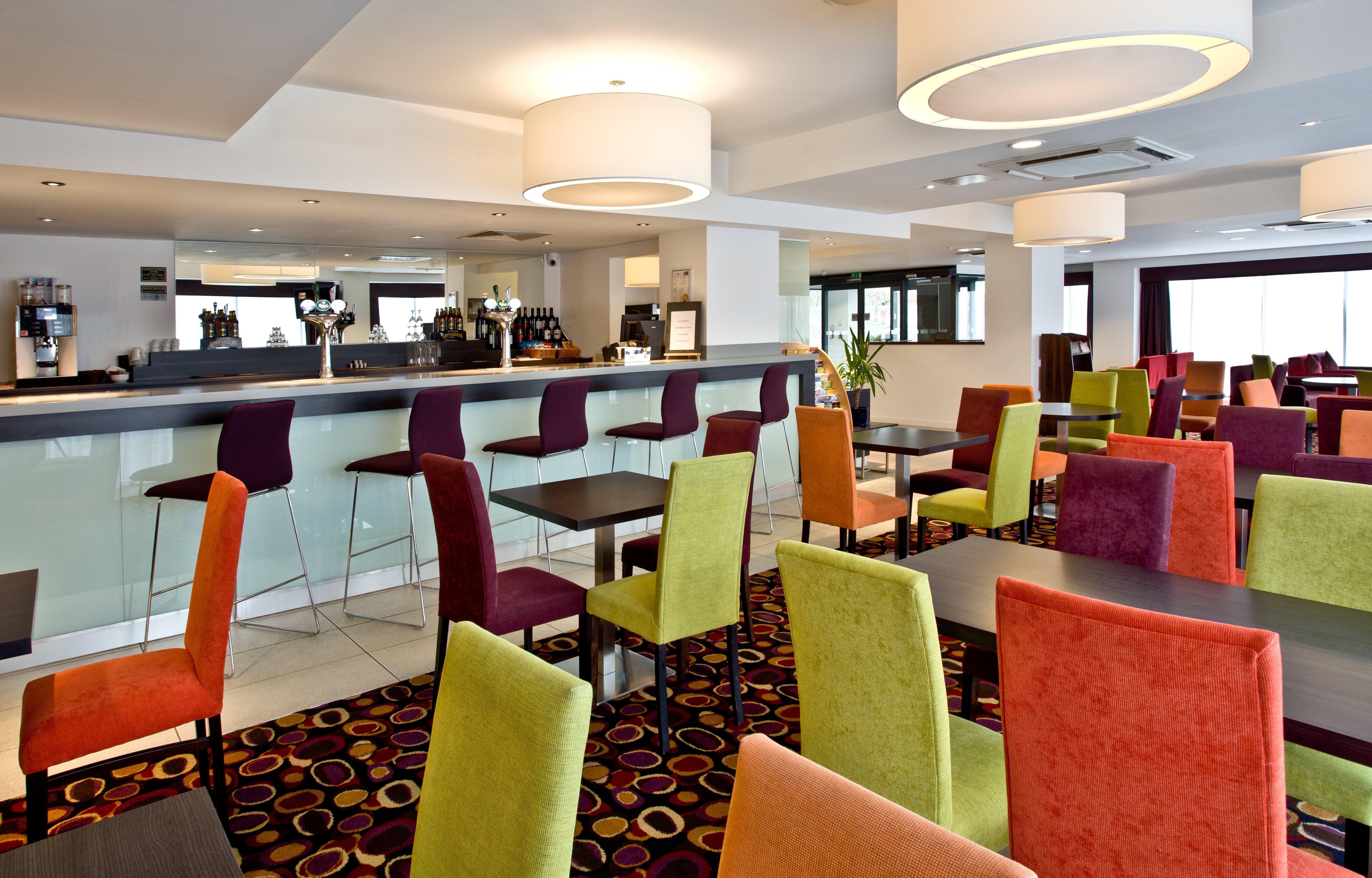 Holiday Inn Express Birmingham South A45, An Ihg Hotel Экстерьер фото