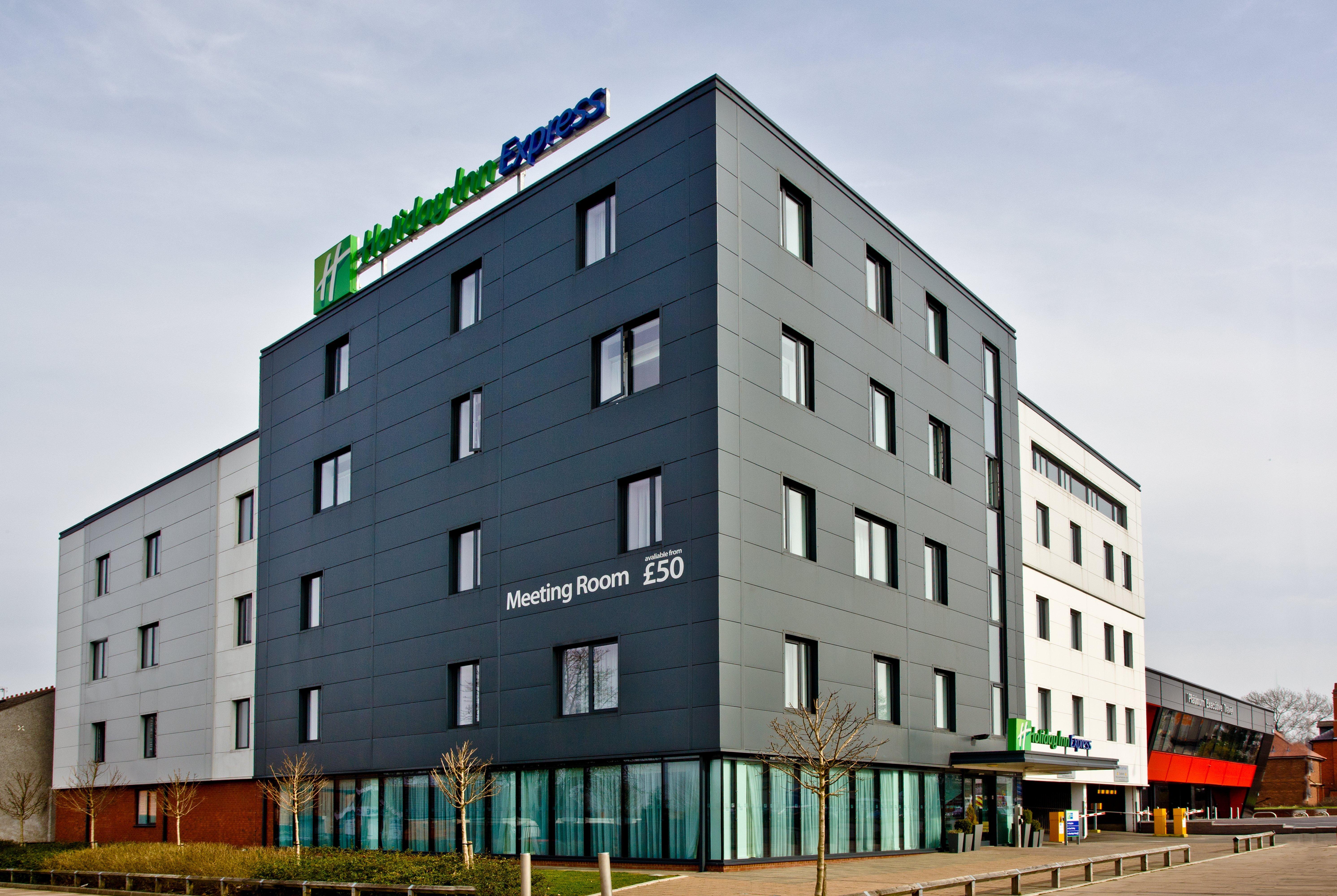 Holiday Inn Express Birmingham South A45, An Ihg Hotel Экстерьер фото