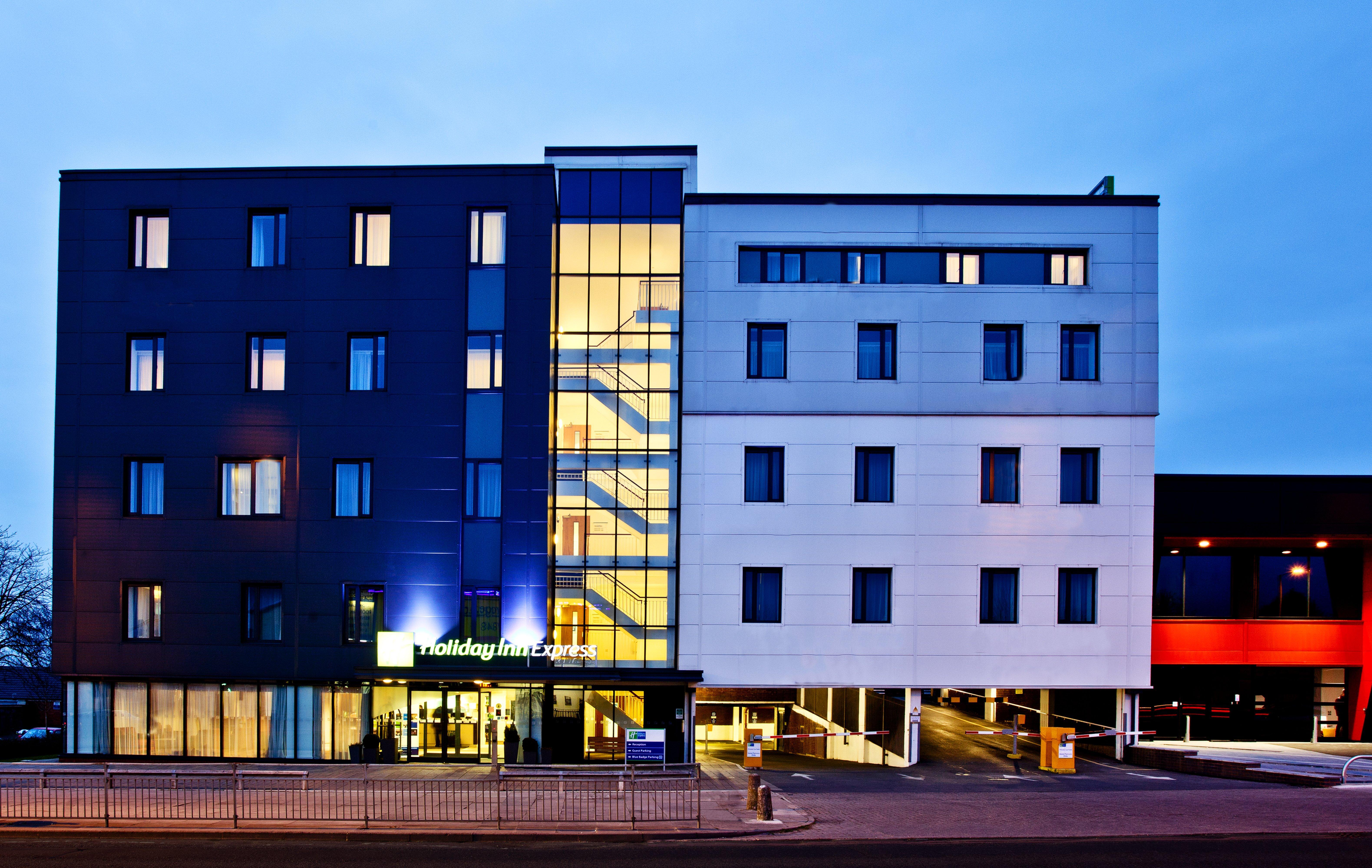 Holiday Inn Express Birmingham South A45, An Ihg Hotel Экстерьер фото
