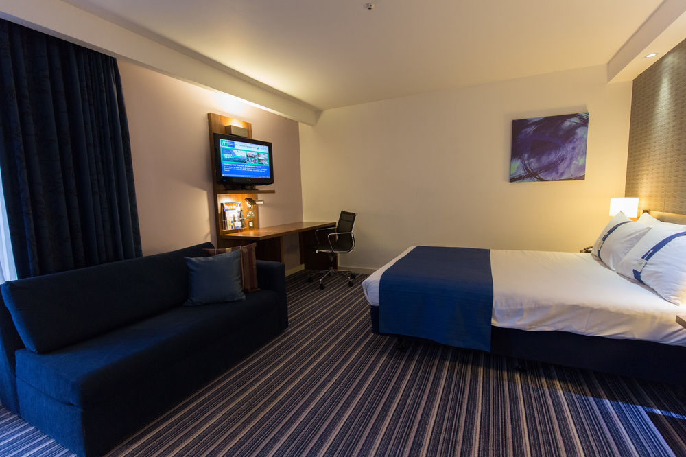 Holiday Inn Express Birmingham South A45, An Ihg Hotel Экстерьер фото