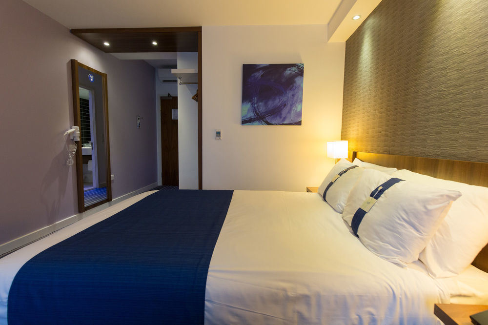 Holiday Inn Express Birmingham South A45, An Ihg Hotel Экстерьер фото