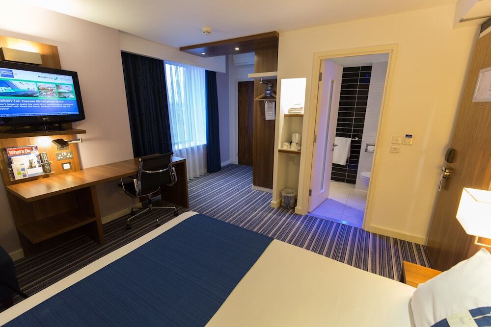 Holiday Inn Express Birmingham South A45, An Ihg Hotel Экстерьер фото