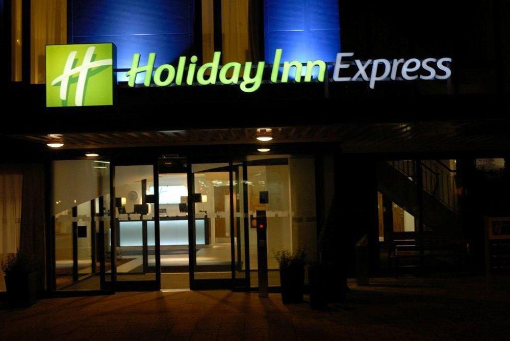 Holiday Inn Express Birmingham South A45, An Ihg Hotel Экстерьер фото